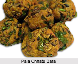 http://www.indianetzone.com/photos_gallery/81/Pala_Chhatu_Bara_Oriya_Recipe.jpg